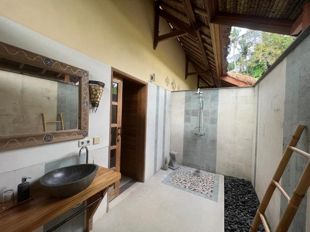 Two-Bedroom House room - Image 3