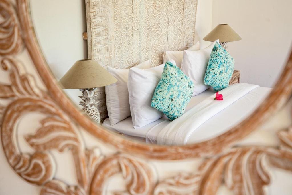 Queen Room with Pool View room - Image 1