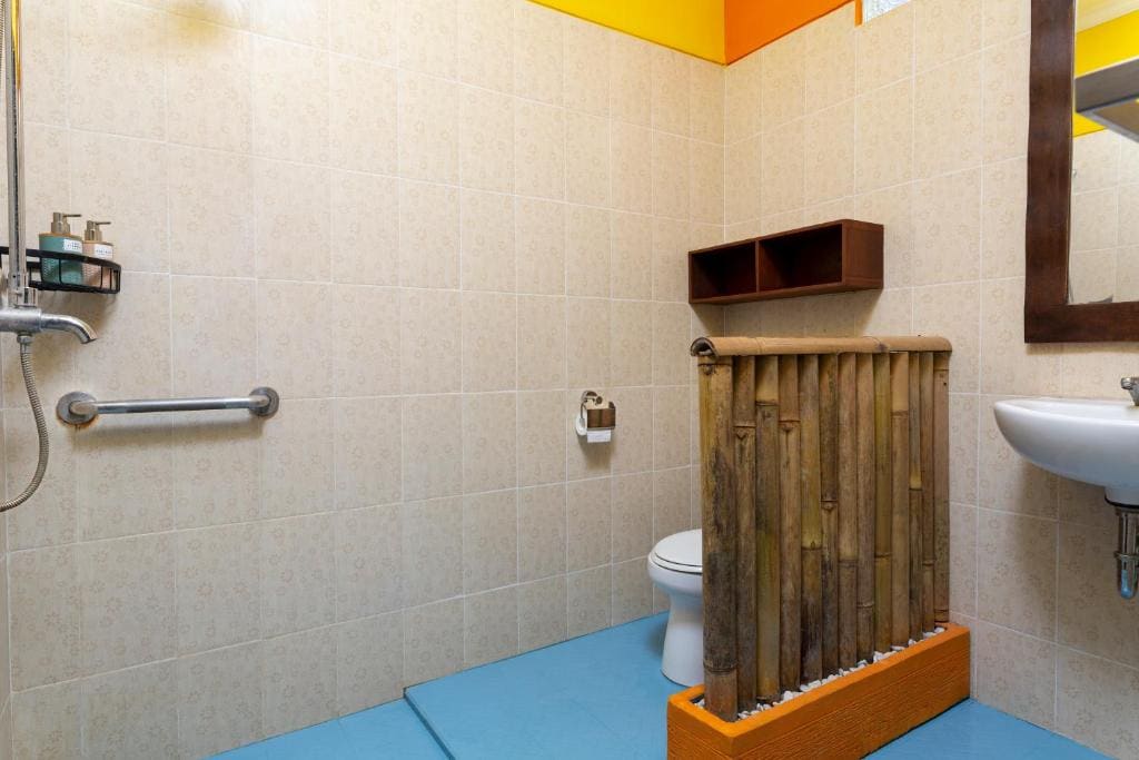 Family Room room - Image 1