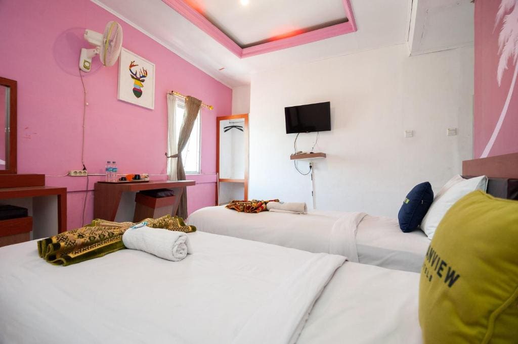 Superior Twin Room room - Image 2