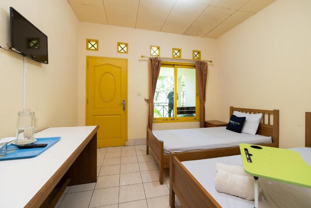 Superior Twin Room room - Image 2