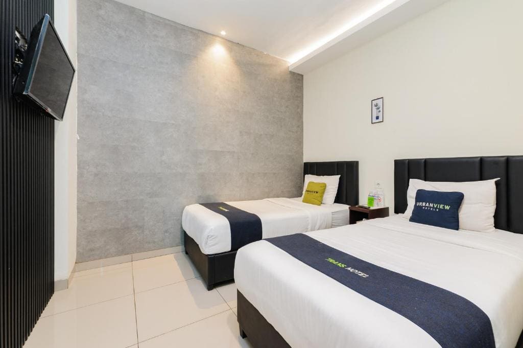 Superior Twin Room room - Image 2