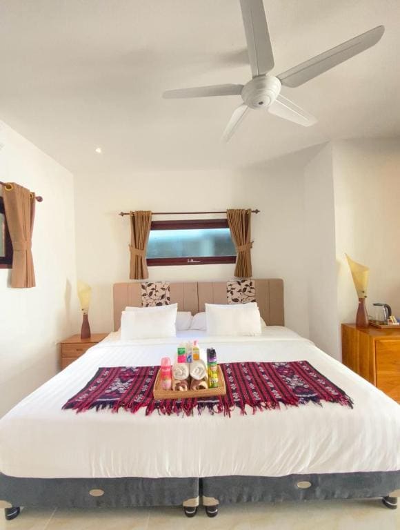 Villa with Private Pool room - Image 1