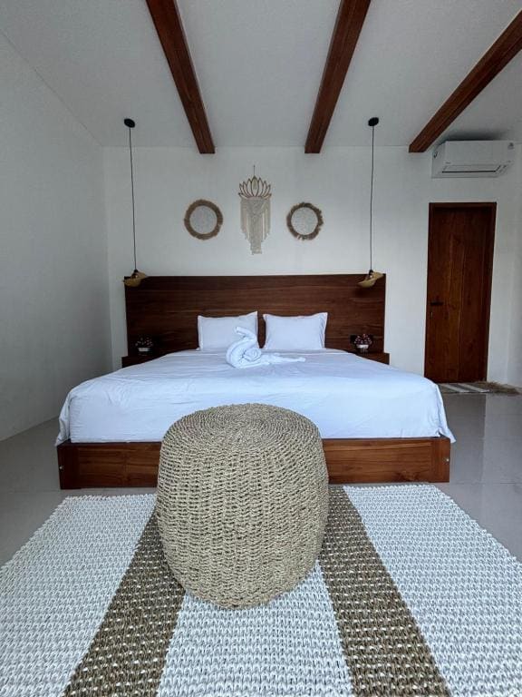 King Room with Pool View room - Image 2