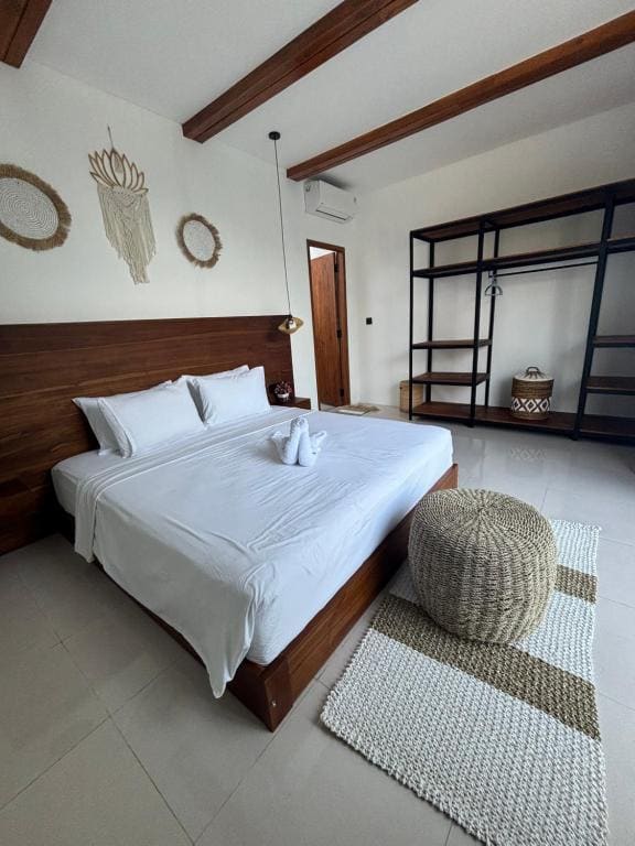 King Room with Pool View room - Image 3