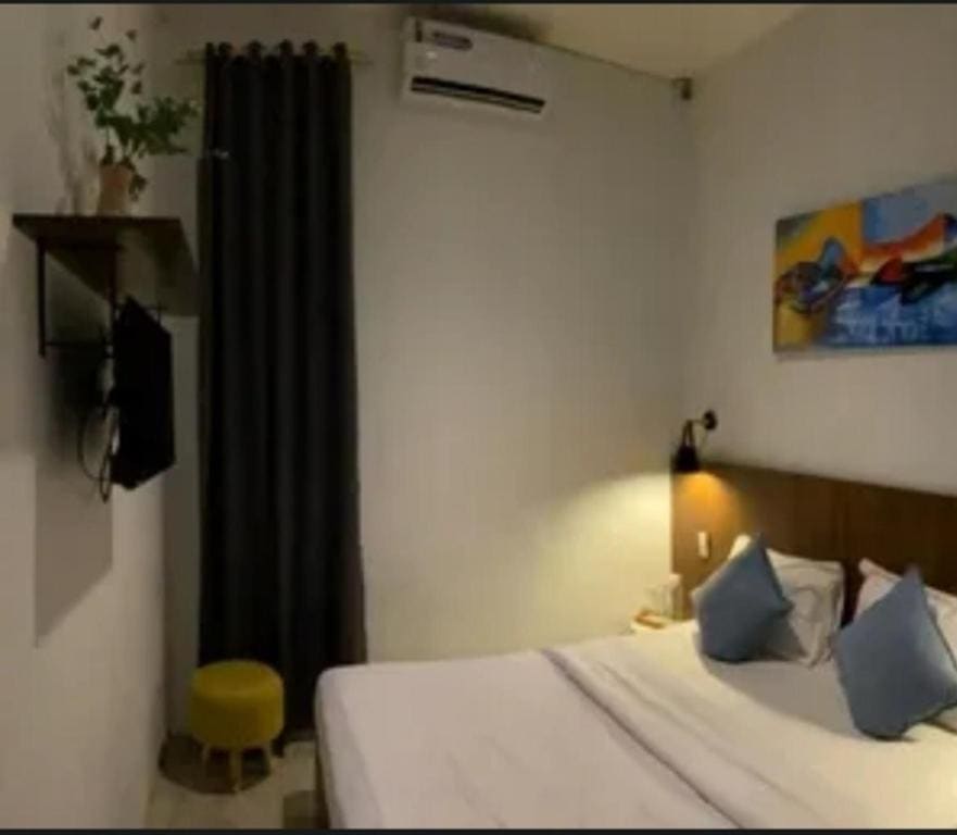 Standard Double Room room - Image 3