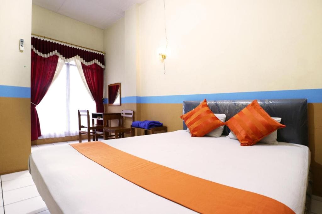 Deluxe Room room - Image 2