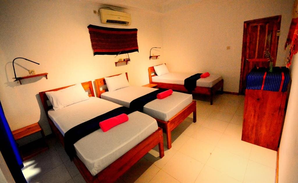 Triple Room with Free Return Airport Transfer room - Image 1