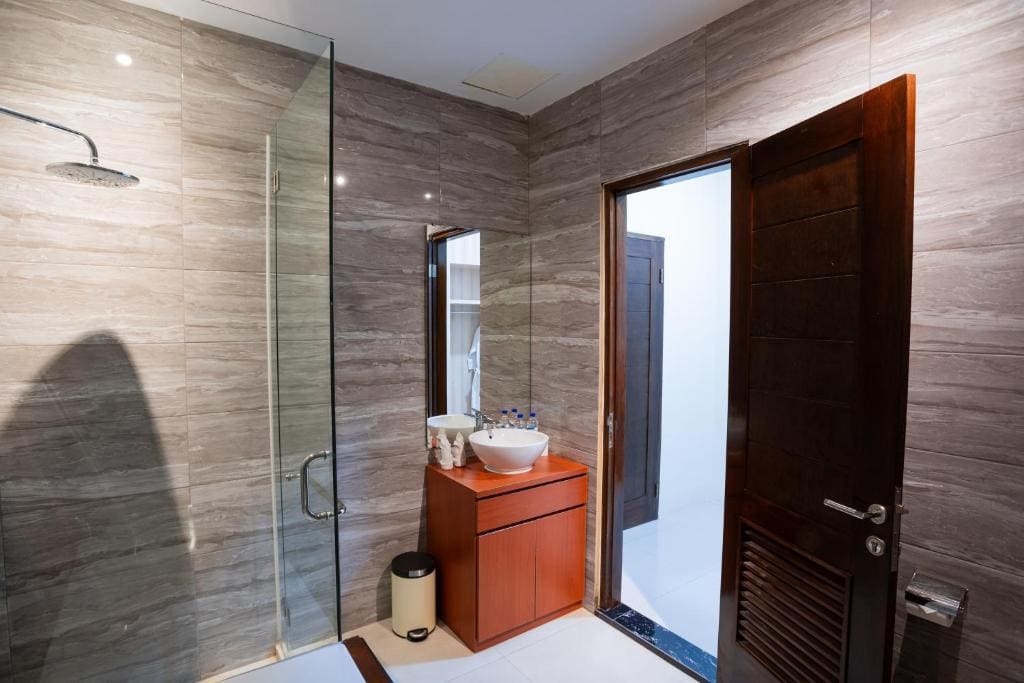 Cakrawala Single Bed Seaview with Balcony room - Image 1