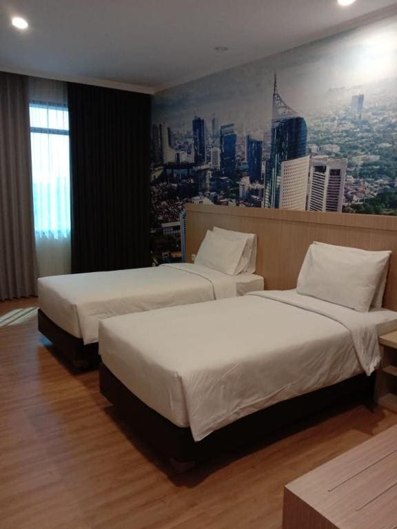 Superior Twin Room room - Image 3