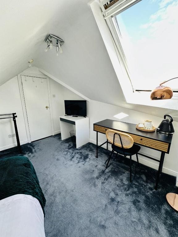 Budget Single Room room - Image 1