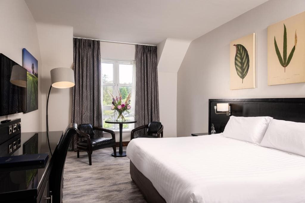 Double or Twin Room with Sea View room - Image 2
