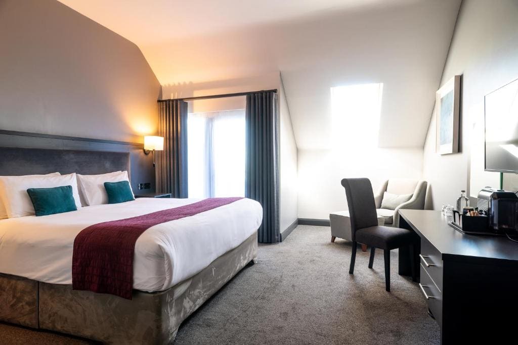 Superior King Room room - Image 1