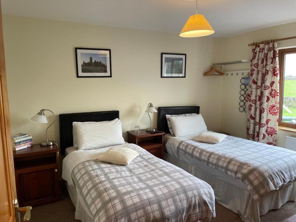 Twin Room room - Image 3