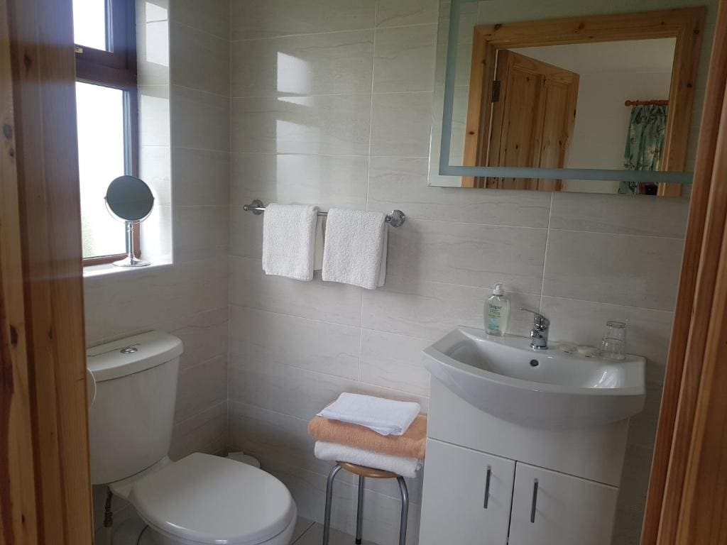 Twin Room room - Image 2