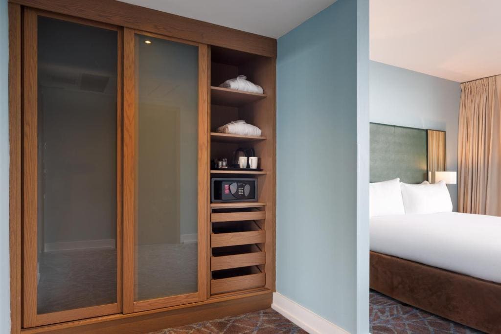 King Studio Suite room - Image 3