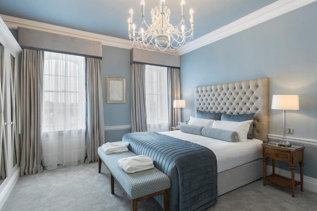Lady Margaret Suite room - Image 3