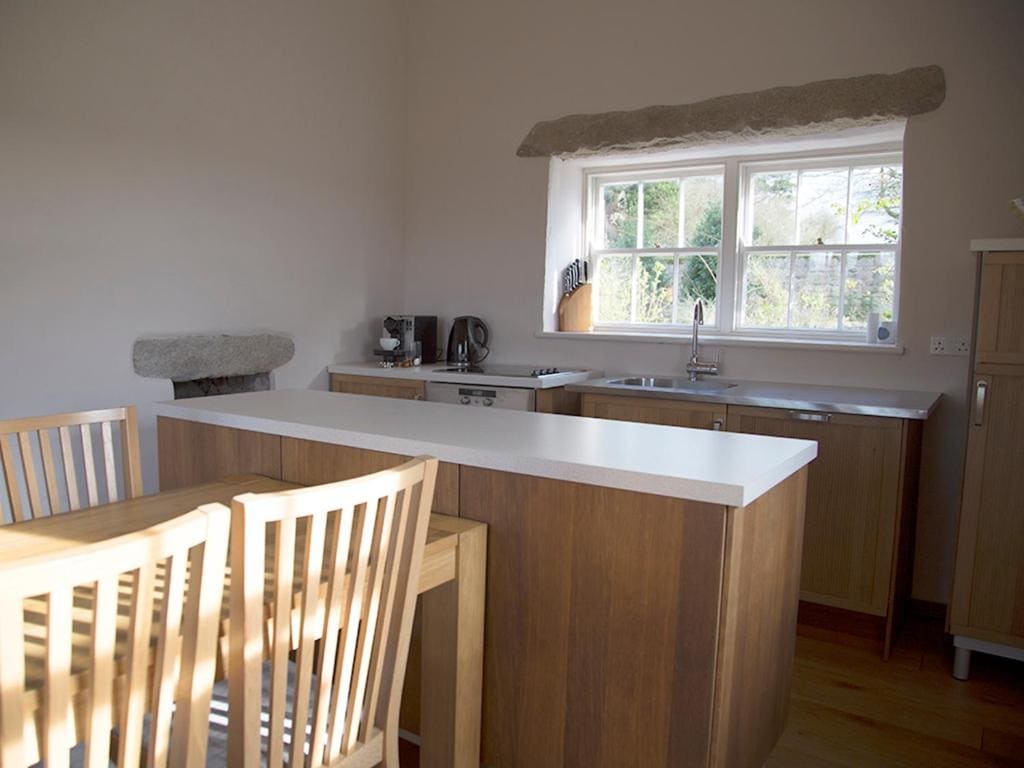 Two-Bedroom Cottage room - Image 2
