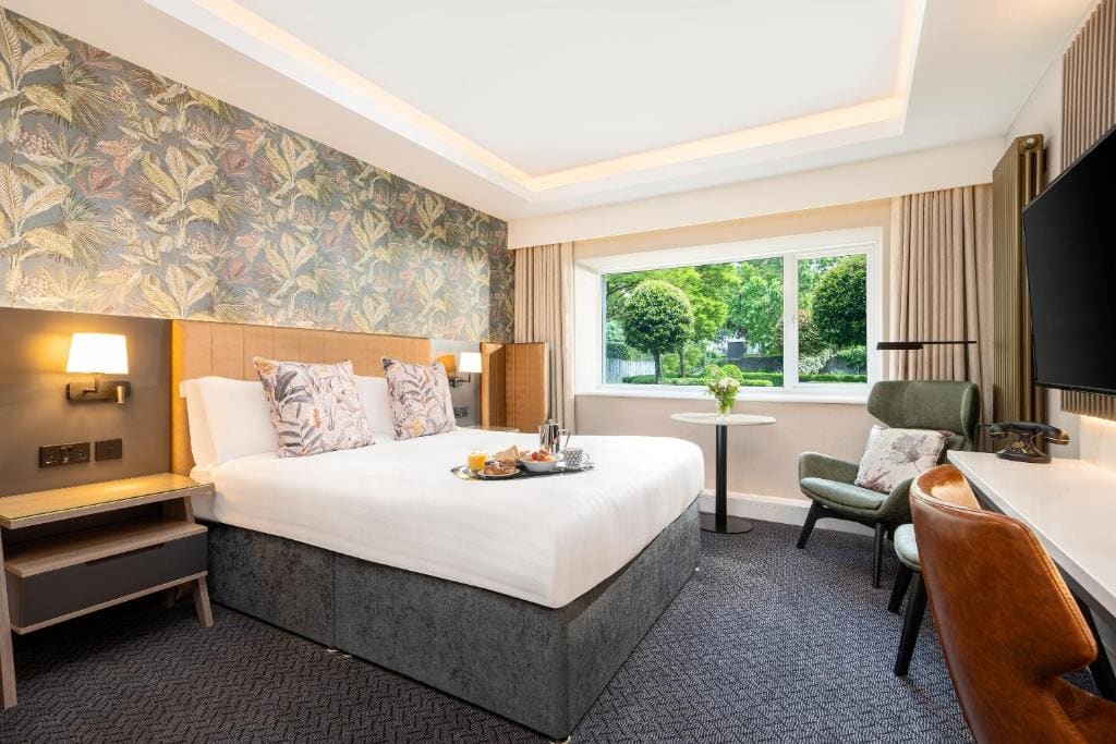 Signature Double Room room - Image 2