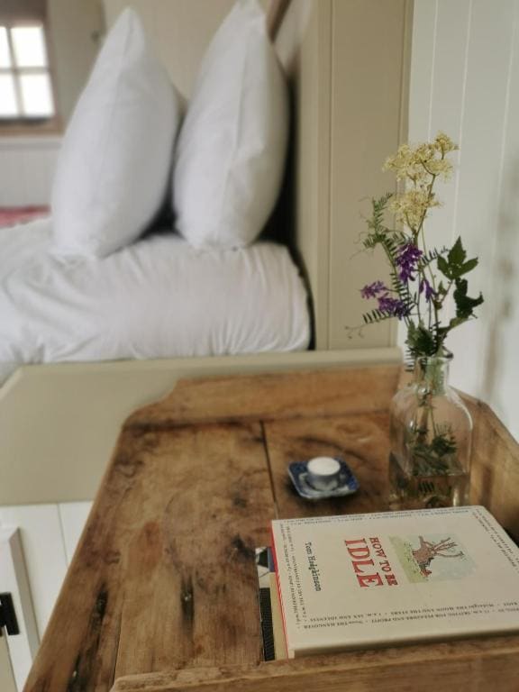 Shepherd's Hut room - Image 2