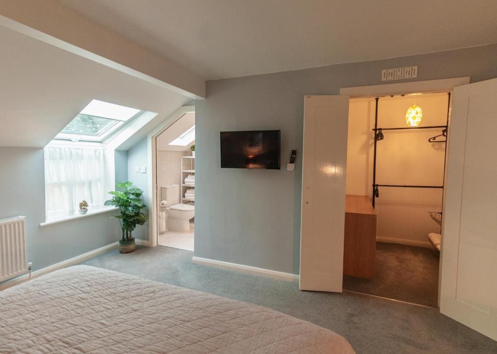 Superior King or Twin Room room - Image 1