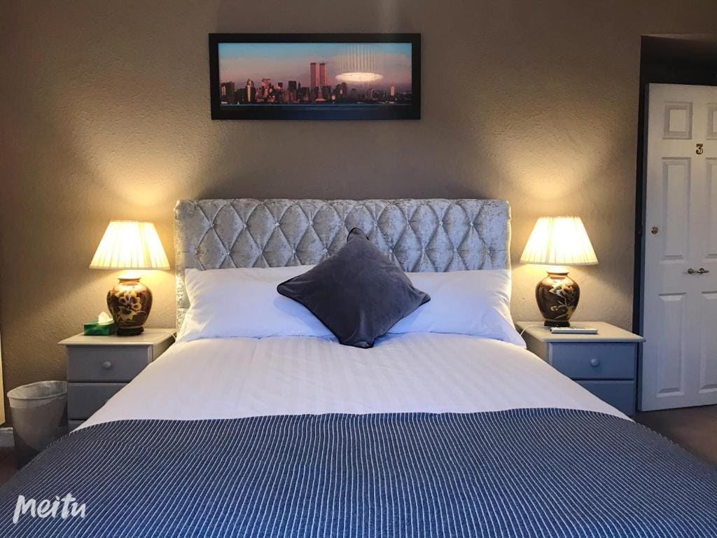 Quadruple Room with Shared Bathroom room - Image 2