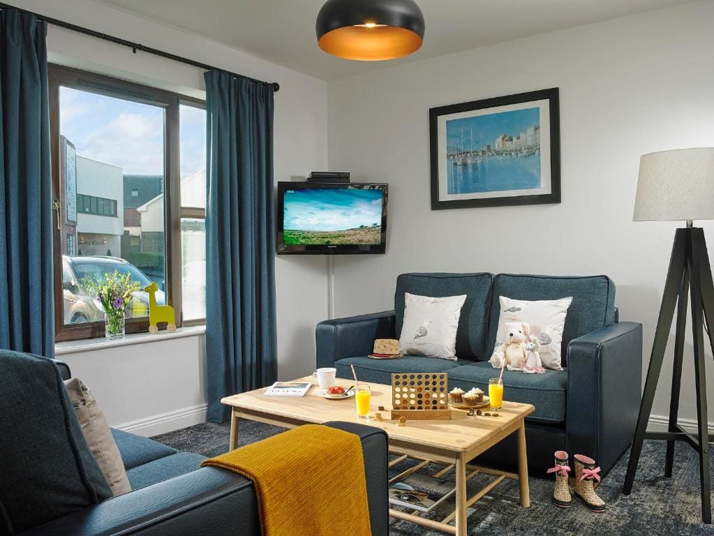Two-Bedroom Apartment room - Image 1
