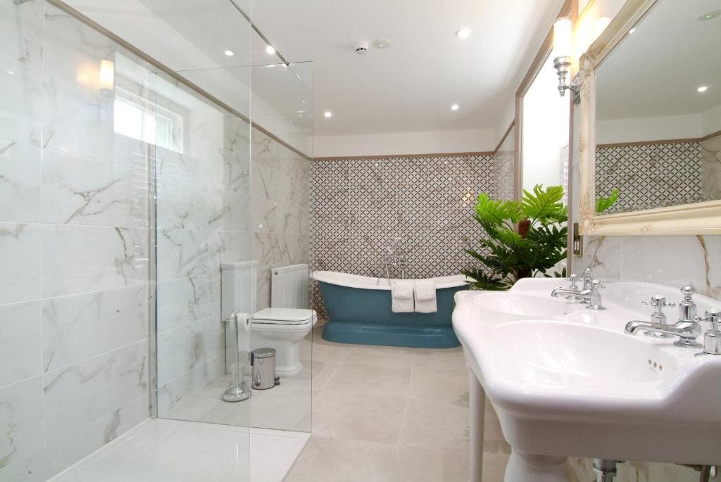 Junior Suite with Garden View room - Image 1