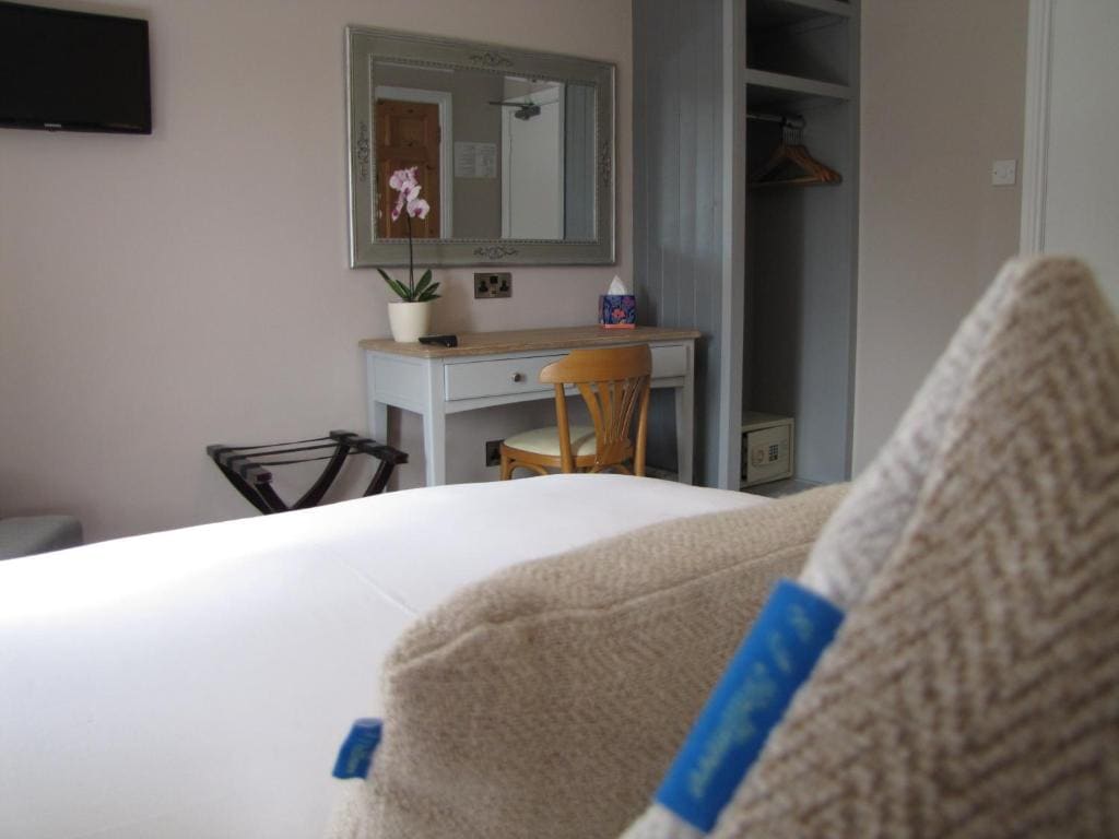 Standard Double Room room - Image 3