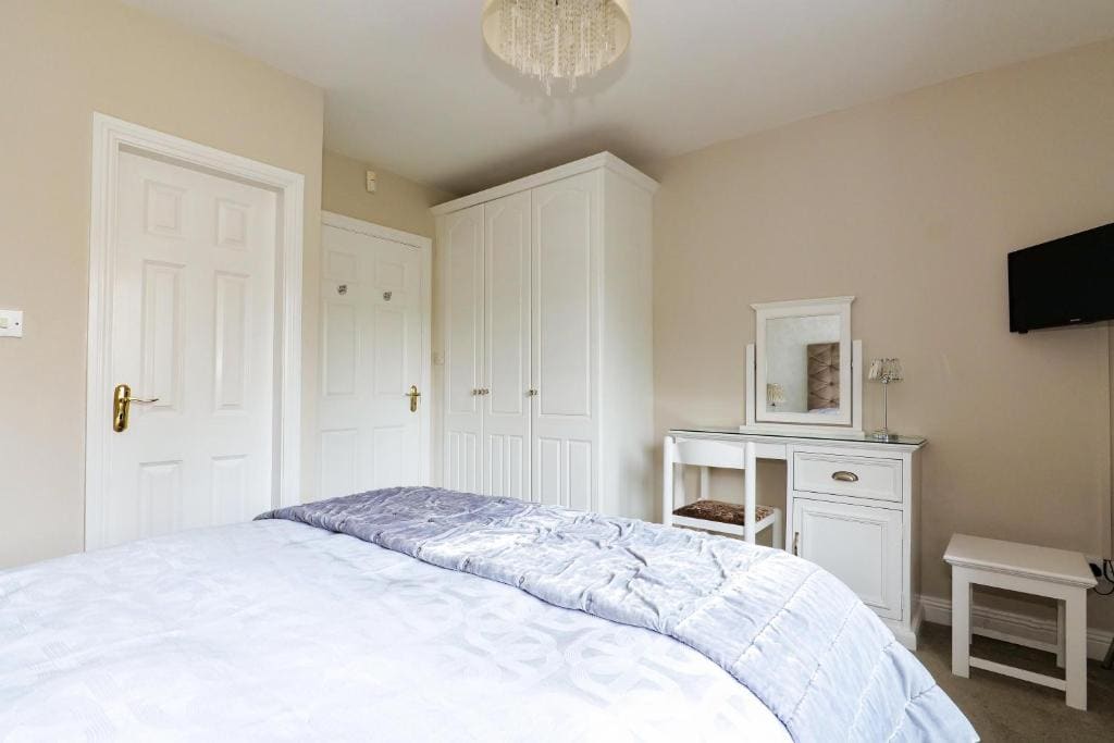Large Double Room room - Image 1