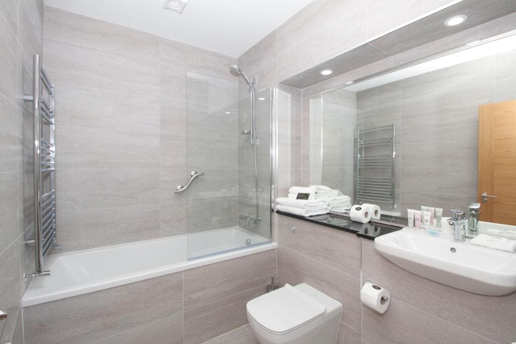 Deluxe Double or Twin Room with Sea View room - Image 1