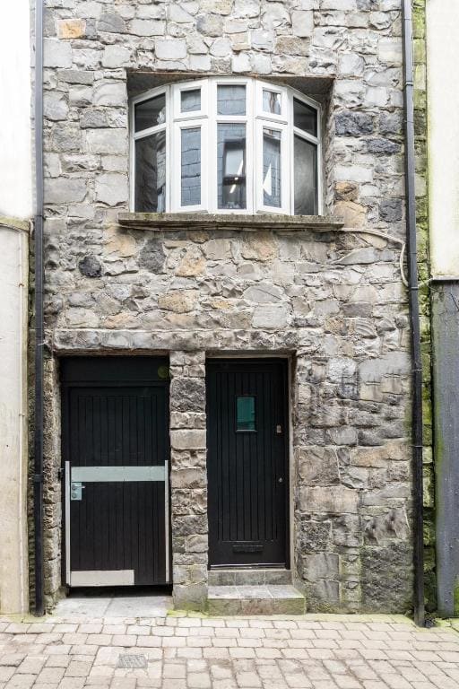 The Snug Duplex room - Image 2