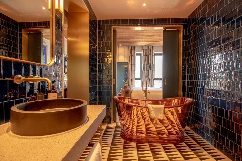 Two Bedroom Penthouse room - Image 1