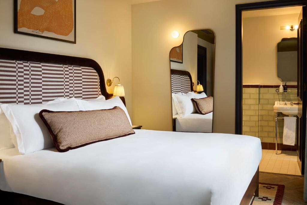 Roomy room - Image 2