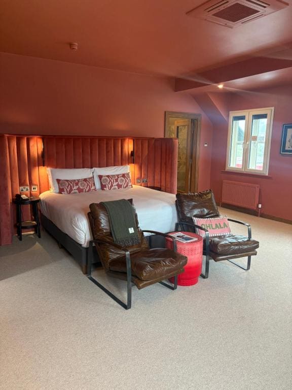 Deluxe Room Access Only by Stairs room - Image 2