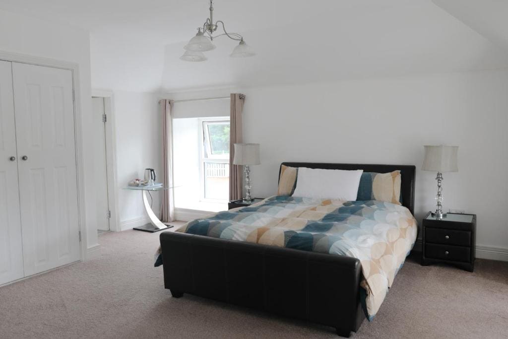 Double Room with Private Bathroom room - Image 1