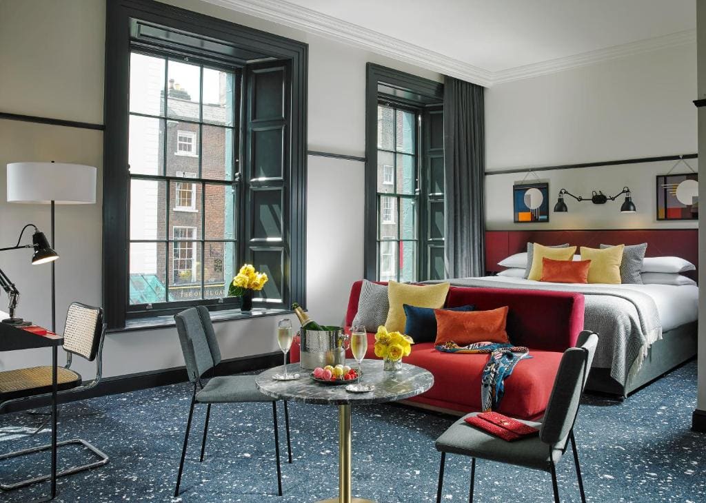 Deluxe Junior Suite room - Image 3