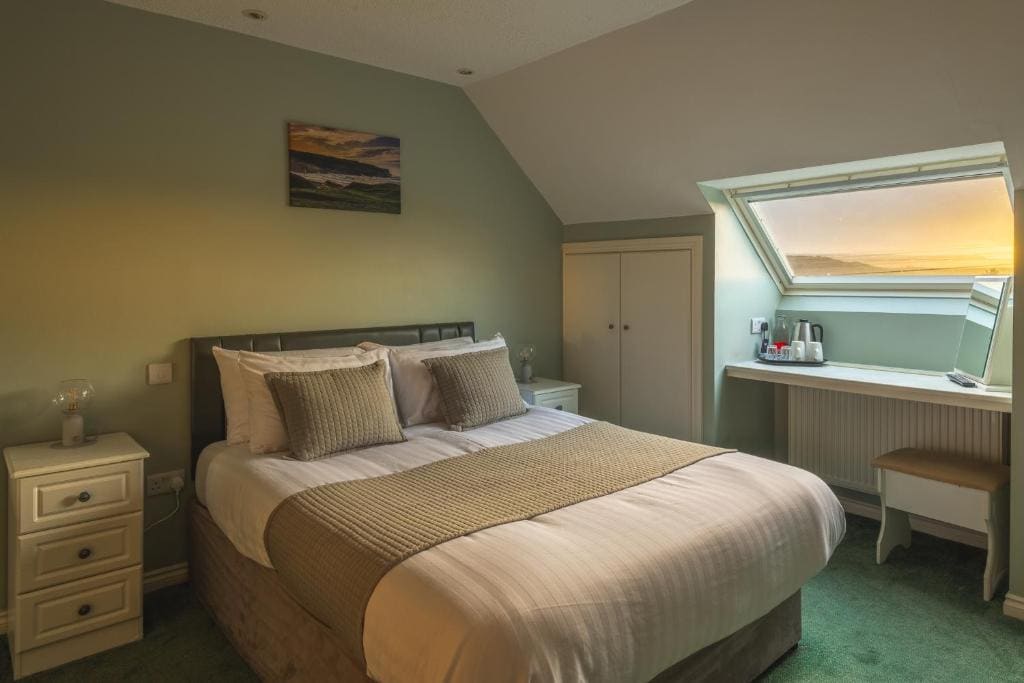 Standard King Room room - Image 1
