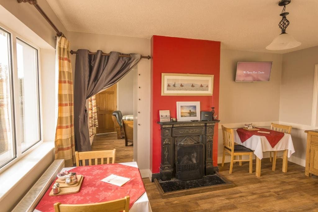 Standard Twin Room room - Image 2