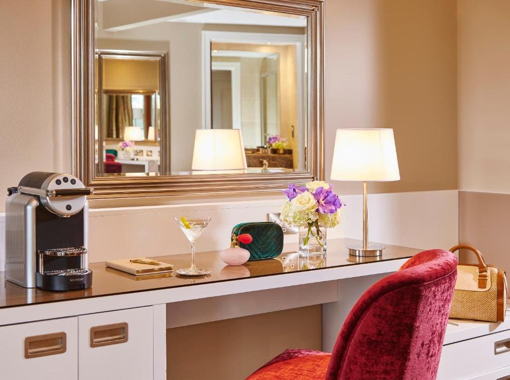 Executive Twin Room room - Image 3