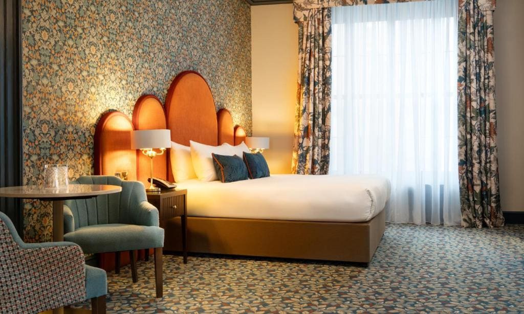Georgian Family Suite room - Image 1