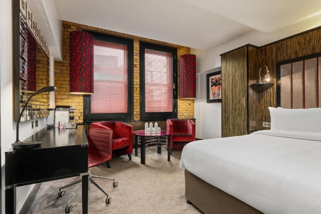 Executive Triple Room room - Image 1