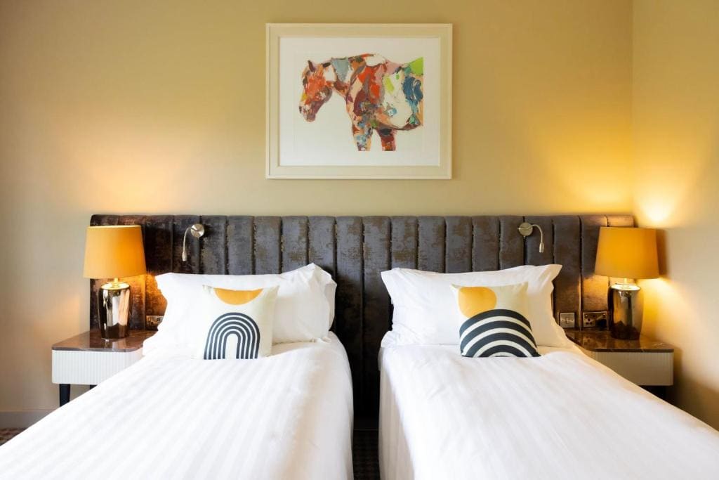 Standard Twin Room with Paddock View and Terrace room - Image 1