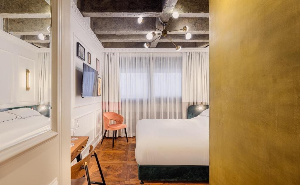 Urban Room room - Image 1