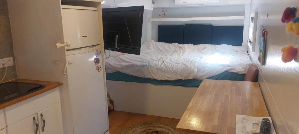 Caravan room - Image 2