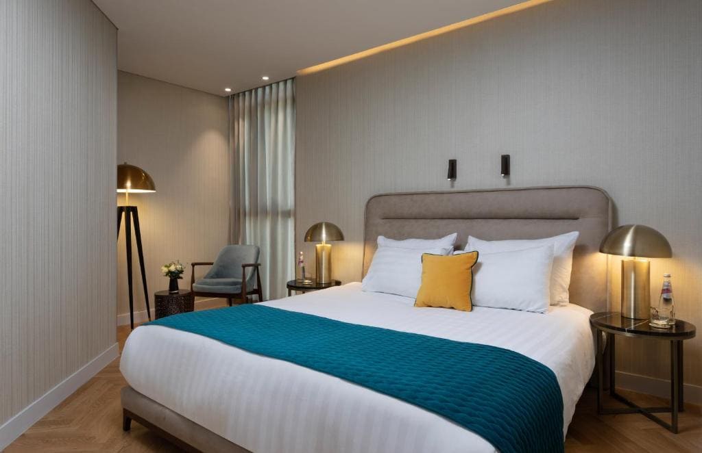 Executive Suite room - Image 3
