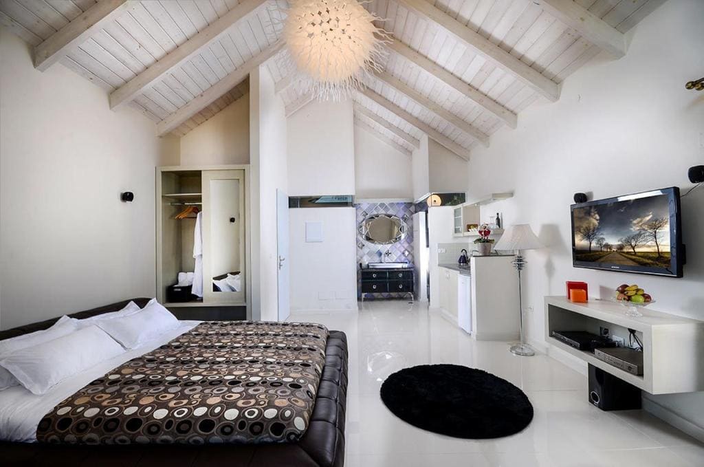 Suite room - Image 1