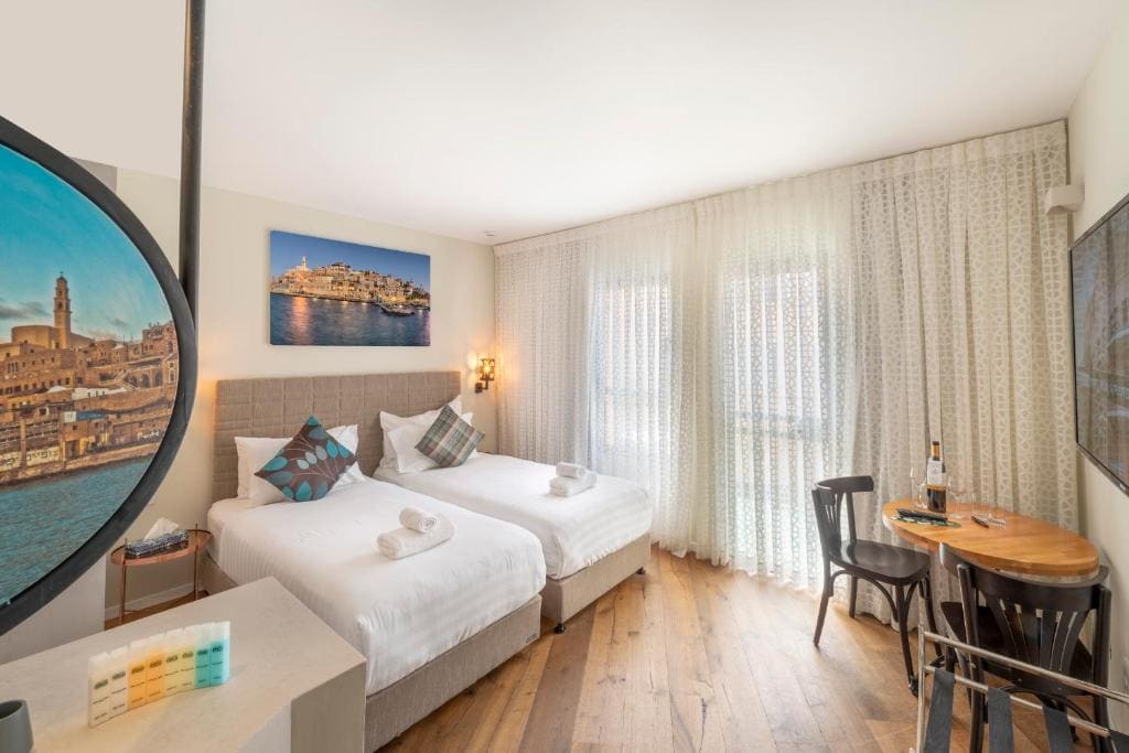 Classic Room With Balcony room - Image 2