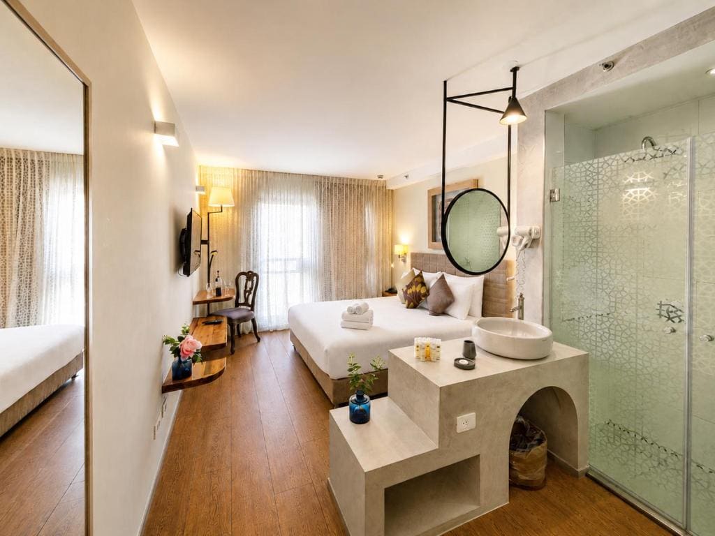 Classic Room With Balcony room - Image 3