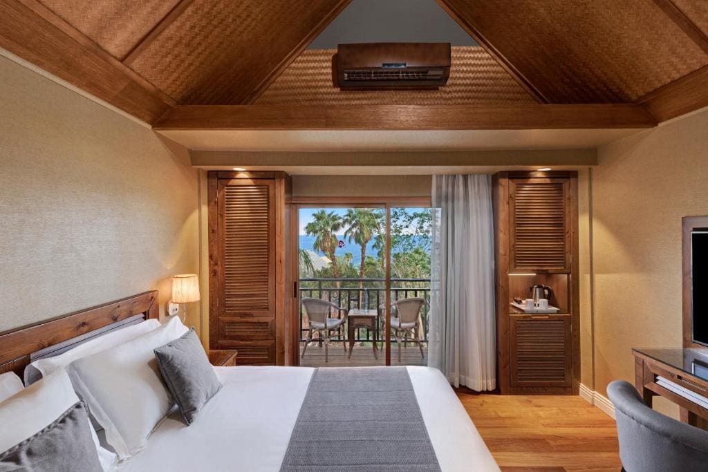 Siam Pool View room - Image 1